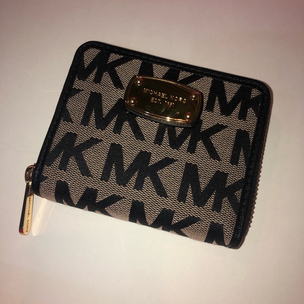 Michael Kors wallet
